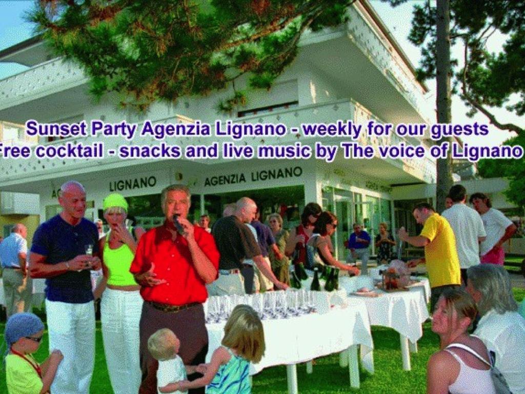 Villa A Lignano Riviera Con Giardino Lignano Sabbiadoro Bagian luar foto